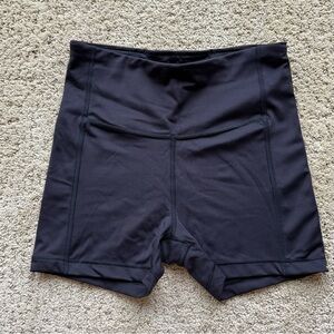 Athleta Ultimate Shortie XS Like New